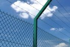 Alfred Covebarbed-wire-fencing-8.jpg; ?>